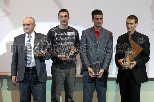 Martin Steiner, predsednik strokovnega sveta pri Atletski Zvezi Slovenije ter Sebastijan Jagarinec, Jošt Kozan in Blaž Grad, atleti