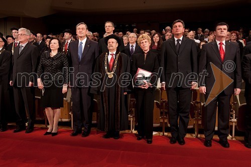 Dr. Pavel Gantar, predsednik Državnega zbora Republike Slovenije, Barbara Miklič Türk, soproga predsednika RS Danila Türka, dr. Danilo Türk, predsednik Republike Slovenije in prof. dr. Radovan Stanislav Pejovnik, rektor univerze v Ljubljani s soprogo, Borut Pahor, predsednik Vlade RS in mag. Blaž Kavčič, predsednik Državnega sveta RS