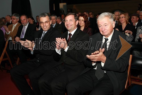 Črtomir Remec, predsednik Inženirske zbornice Slovenije (IZS), Karl Viktor Erjavec, minister za okolje in prostor RS in prof. dr. Baldomir Zajc, predsednik Slovenske inženirske zveze