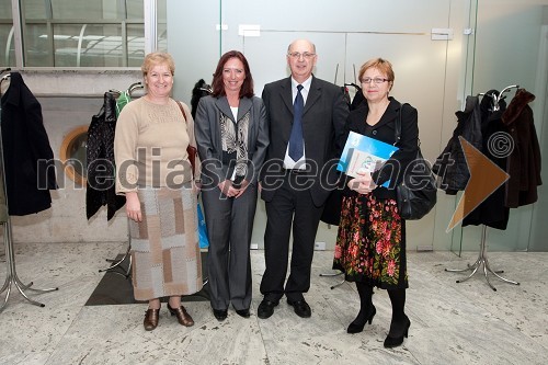 Alenka Jež Heinc, vodja prodaje in zbiranja sredstev UNICEF-a, Karmen Nebec Hauc, Pošta Slovenije, Evgen Zadnik, direktor PE Ljubljana in Maja Vojnovič, izvršna direktorica UNICEF Slovenija