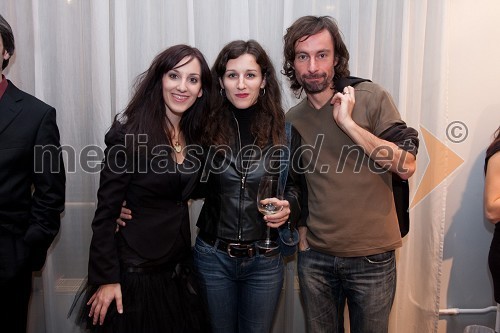 Laura Zafred, igralka, Katarina Jericijo, violončelistka in Uroš Rakovec, glasbenik