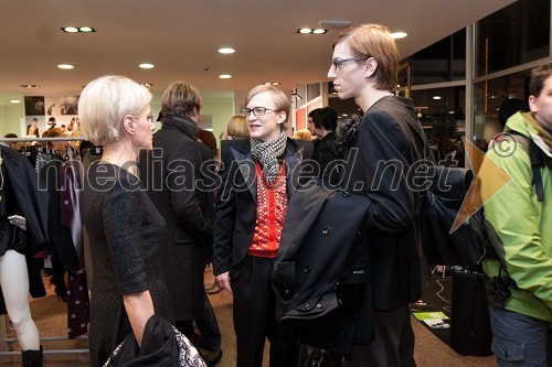 Metka Premerl, slavistka, Erik Maj Potočnik in Matjaž Plošinjak, modna oblikovalca