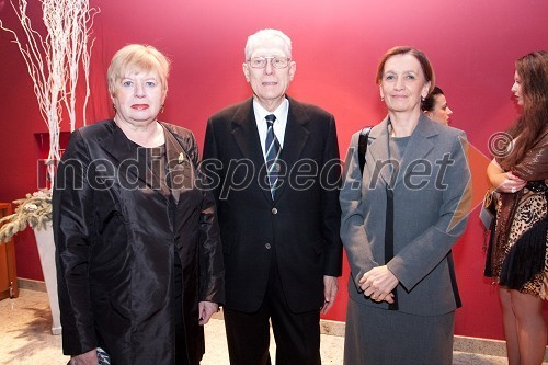Dr. Lovro Šturm, nekdanji minister za pravosodje in njegova soproga Milica Šturm, pesnica in pisateljica in Barbara Brezigar, generalna državna tožilka