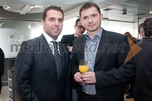 Tomaž Jontas, direktor enote marketing pri Mobitel in Simon Furlan, Telekom Slovenija