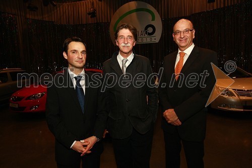 Danilo Ferjančič, generalni direktor Porsche Slovenija, Jožko Čuk, v.d. direktorja Slovenskega narodnega gledališča (SNG) Nova Gorica in Heinz Slesak, generalna direktorja Porsche Slovenija