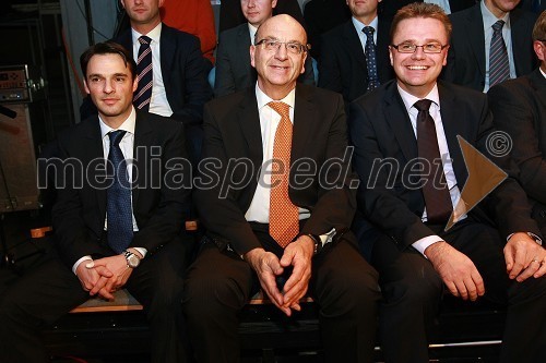 Danilo Ferjančič, Heinz Slesak, generalna direktorja Porsche Slovenija in Petr Podlipny, vodja znamke Škoda v Sloveniji