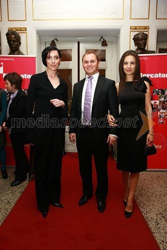 Melita Berzelak, glavna urednica revije Jana, Matej Raščan, direktor in lastnik podjetja Rašica Point d.o.o. ter podjetja Delo revije, d.d. in Marija Pandrc, izvršna direktorica podjetja Rašica