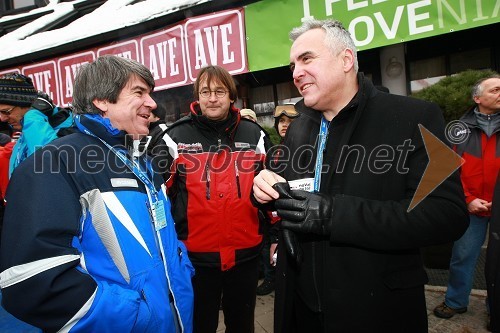 Tone Anderlič, poslanec, Smiljan Kreže, vodja prireditev v okviru Zlate lisice in Zoran Predin, pevec