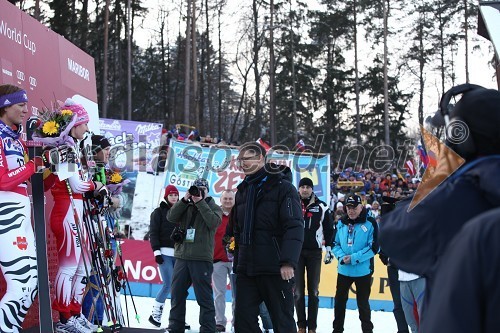 Maria Riesch, smučarka (Nemčija), drugouvrščena na veleslalomu za 46. Zlato lisico, Kathrin Zettel, smučarka (Avstrija) in zmagovalka veleslaloma za 46. Zlato lisico, Anja Paerson, smučarka (Švedska), tretjeuvrščena na veleslalomu za 46. Zlato lisico ter Igor Lukšič, minister za šolstvo in šport