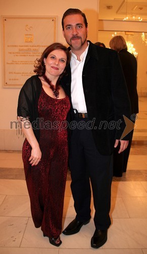 Petya Ivanova in Ernesto Morillo, operna pevca