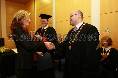 Dr. Mojca Nekrep, Ekonomsko - poslovna fakulteta, Univerze v Mariboru, prof. dr. Ivan Rozman, rektor Univerze v Mariboru in ... 
 
