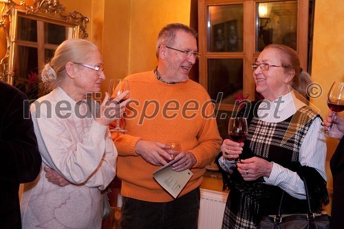 Aleš Jan, nekdanji predsednik upravnega odbora Prešernovega sklada in redni profesor za področje radijske igre in režije s soprogo in Iva Zupančič, igralka