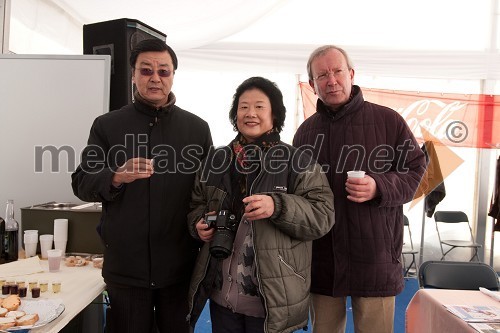 Zhi Zhaolin, kitajski veleposlanik v Sloveniji, soproga Wang Yanmei in dr. Erwin Kubesch, avstrijski veleposlanik v Sloveniji