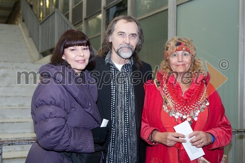 Nina Gazibara, nekdanja manekenka, Dragan Bulič, glasbeni urednik Vala 202 in in organizator dogodka in Anka Senčar