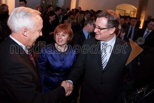 Marjan Anžur, nekdanji manager, Tatjana Fink, predsednica uprave Trimo Trebnje in Zdenko Pavček, predsednik upravnega odbora Viator&Vektor