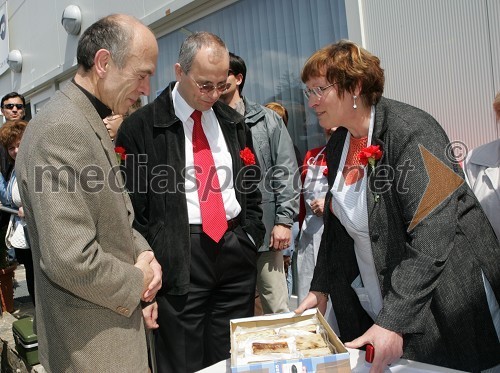 Janez Drnovšek, predsednik Republike Slovenije, Boris Sovič, nekdanji mariborski župan in potica iz aktiva kmečkih žena