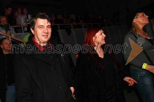 Jožef Školč, poslanec, Marta Vodeb, modna oblikovalka in Aida Kurtović, Val 202