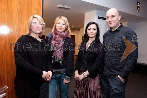 Ivano Djilas, režiserka, Tatjana Doma, Nataša Pevec, trženje MGL in Boštjan Gombač, igralec in glasbenik