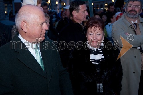 Janez Kocijančič, predsednik olimpijskega komiteja in Tjaša Andree Prosenc, odvetnica