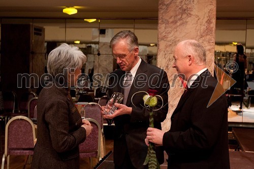 Staša Krapež,  Drago Šulek, predsednik Plesne zveze Slovenije in Zoran Klun, Plesna zveza Slovenije