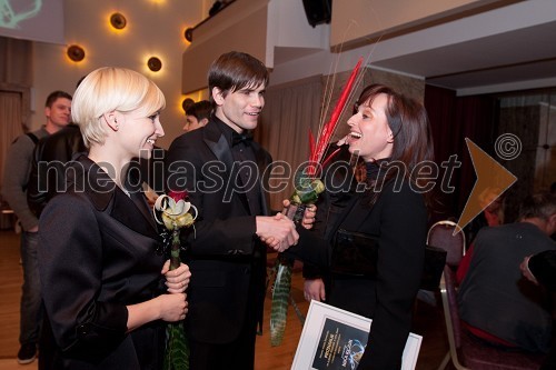 Jagoda Štrukelj in Jurij Batagelj, plesalca in Janja Pušelj