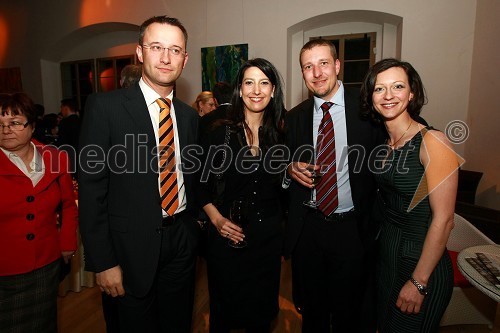 Darko Horvat, direktor programa Audi pri Porsche Slovenija d.o.o., Petra Kancler, novinarka, Gregor Pilgram, predsednik uprave Generali Zavarovalnica d.d. in Saša Mrak, vodja Zlate niti in odnosov z javnostmi časopisne družbe Dnevnik, d. d.