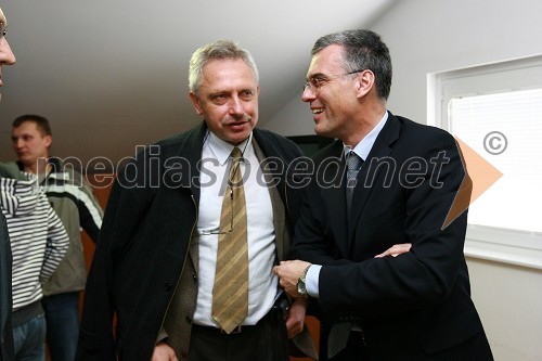 Dr. Branko Zadnik, predsednik upravnega odbora matične sekcije gradbenih inženirjev in Črtomir Remec, predsednik Inženirske zbornice Slovenije (IZS)