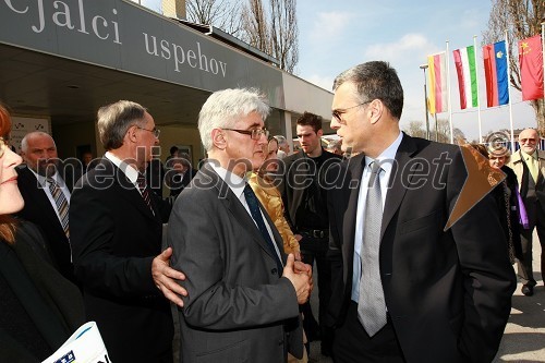 Dr. Roko Žarnić, minister za okolje in prostor ter Črtomir Remec, predsednik Inženirske zbornice Slovenije (IZS)