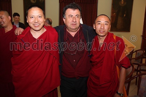 Dr. Melqart Mohamad Berro, mestni svetnik MOM in tibetanska meniha