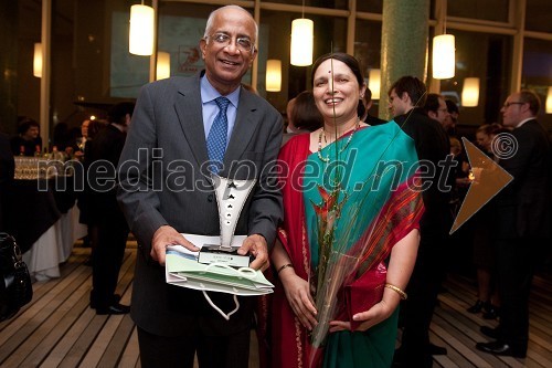 	Villur Sundararajan Seshadri, veleposlanik Indije v Slovenij in soproga Vidiya