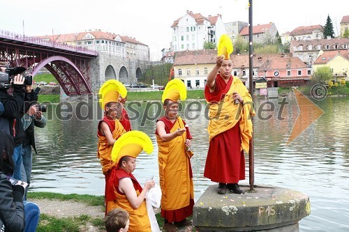 Tibetanski menihi