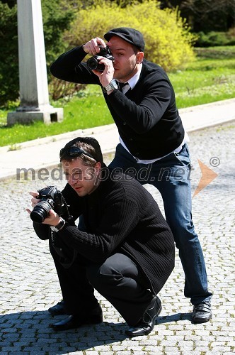 Aleksander Praper in Miha Pečoler, fotografa