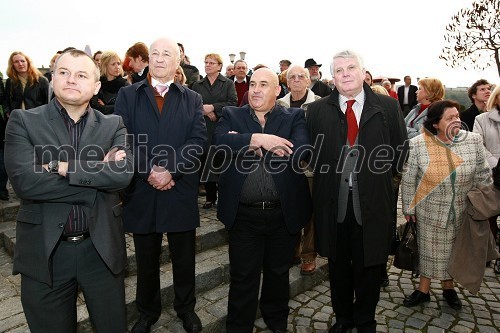 Franc Kangler, župan Mestne občine Maribor, prof.dr. Šime Ivanjko, Ivan Dabo, župan mesta Novalja in prim. prof. dr. Erih Tetičkovič, predsednik Društva za varstvo in proti mučenju živali Maribor