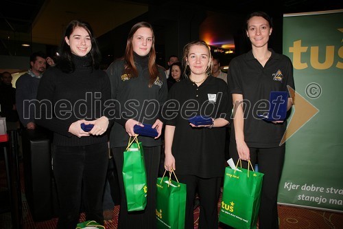 Najboljše članice - Maruša Premru (3. mesto), Barbara Šribar (3. mesto), Andreja Placet (2. mesto), Tanja Kaštrun (1. mesto)