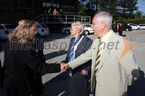 Breda Čepe, novinarka Radia Maribor, Rudi Moge, nekdanji poslanec DZ in predsednik sveta SNG Maribor ter njegova soproga Alojzija Čas Moge