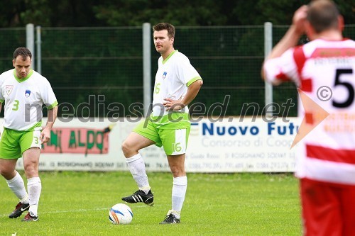 Janko Štrakl in Mitja Pulec, člana Vinske nogometne reprezentance Slovenije