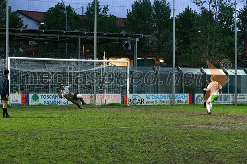 Nejc Ščurek, član Vinske nogometne reprezentance Slovenije