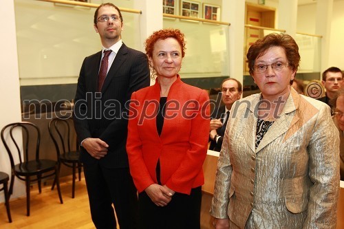 Dr. Uroš Rajkovič, Fakulteta za organizacijske vede Univerze v Mariboru, dr. Jadranka Stričević, Fakulteta za organizacijske vede Univerze v Mariboru in dr. Ljuba Dornik Šubelj, Filozofska fakulteta Univerze v Mariboru