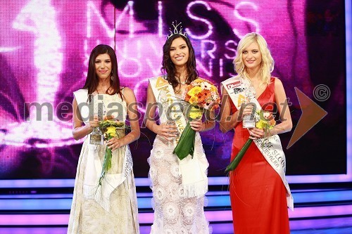 Tjaša Resnik, prva spremljevalka Miss Universe Slovenije 2010, Sandra Marinovič, druga spremljevalka Miss Universe Slovenije 2010 in Marika Savšek, Miss Universe Slovenije 2010 ter Miss revije Obrazi 2010