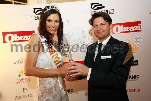 Sandra Marinovič, druga spremljevalka Miss Universe Slovenije 2010 in Leo Ivanjko, lastnik družbe Vinag