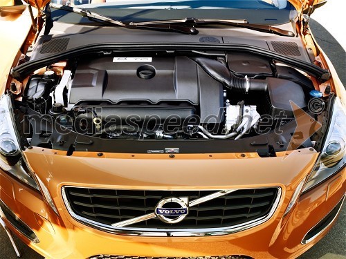 Novi in nadgrajeni motorji v Volvo modelih 2011