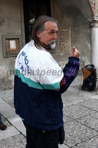 Dragan Bulič, glasbeni urednik na Val 202