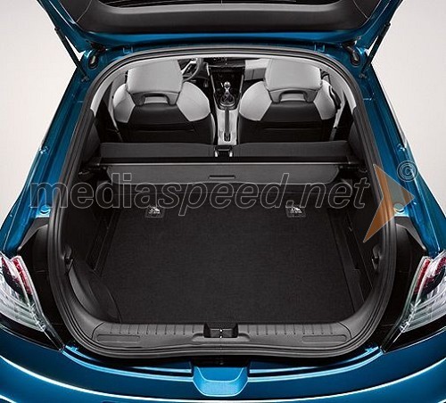 Nova Honda CR-Z - prtljažnik 233 litrov prostornine