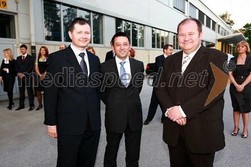 Mag. Igor Marinič, namestnik direktorja Pošte Slovenije, Vinko Filipič, član poslovodstva Pošte Slovenije in Aleš Hauc, generalni direktor Pošte Slovenije