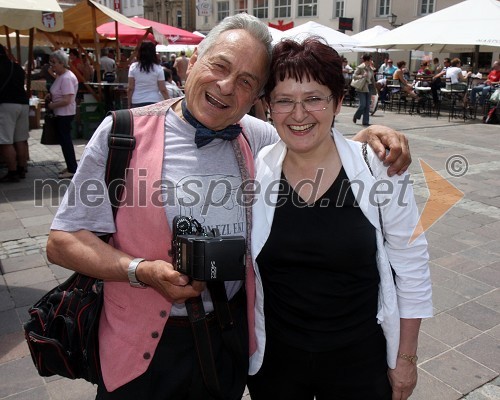 Smiljan Pušenjak, fotografska legenda in dr. Polona Pivec, odgovorna urednica TV Maribor