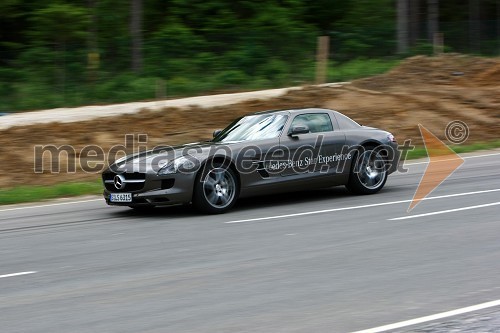 Mercedes SLS AMG