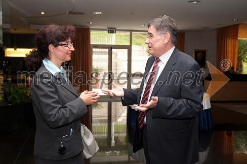 Miranda Groff Ferjančič, v.d. direktorice direktorata za javna naročila na ministrstvu za finance in prof. dr. Rajko Pirnat, dekan Pravne fakultete v Ljubljani