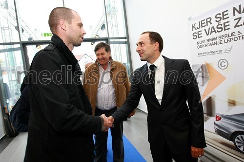 Mitja Sagaj, urednik avtomobilizma pri časniku Večer in Uroš Seles, direktor BMW Selmar d.o.o.