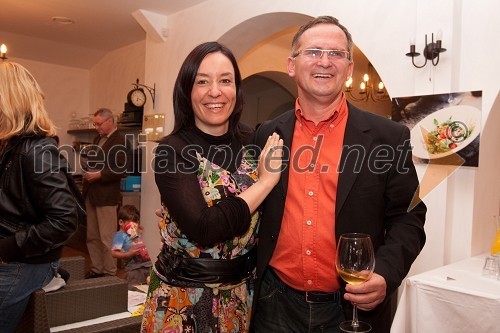 Mateja Jordovič Potočnik, fotografinja in Janez Bratož, kuhar