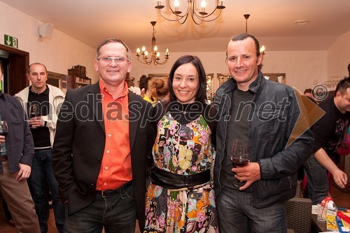 Janez Bratož, kuhar, Mateja Jordovič Potočnik, fotografinja in Vasja Čotar, vinar